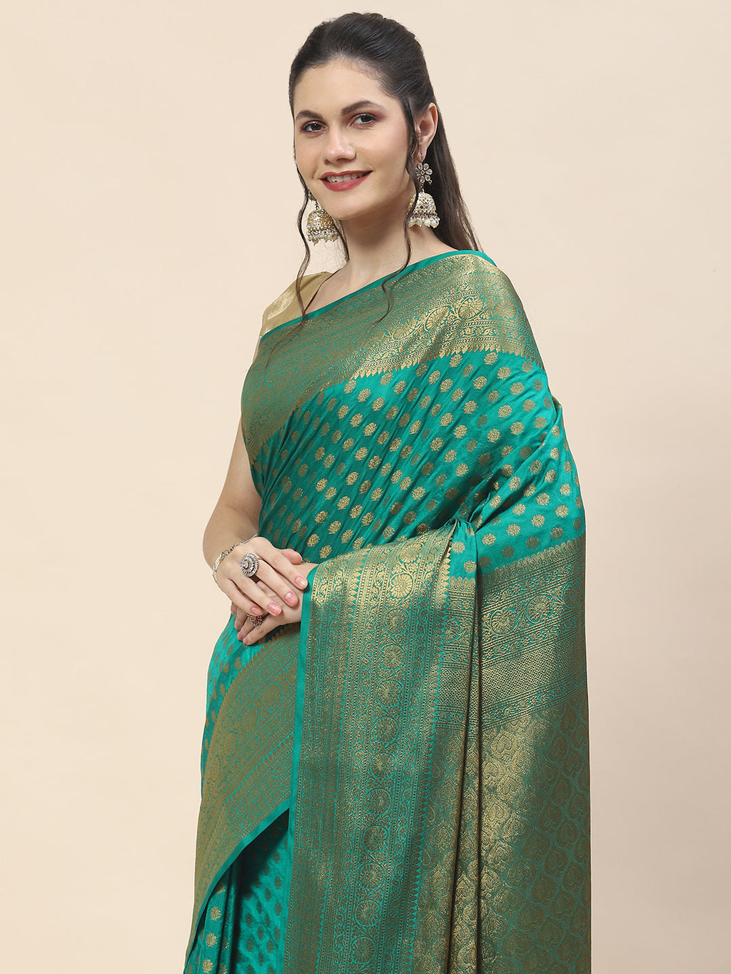 Zari Border Booti Woven Handloom Saree