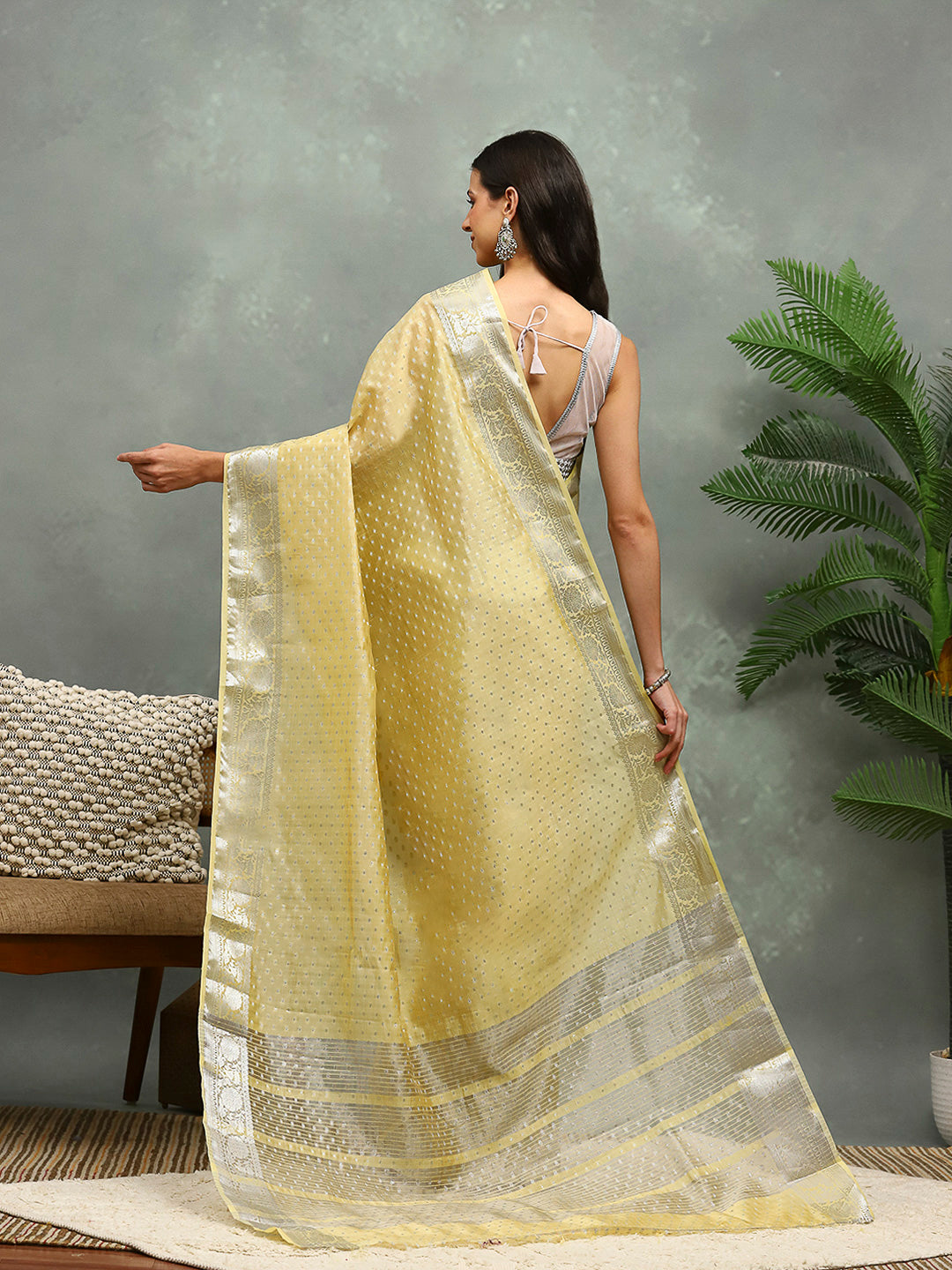 Woven Booti Art Silk Saree
