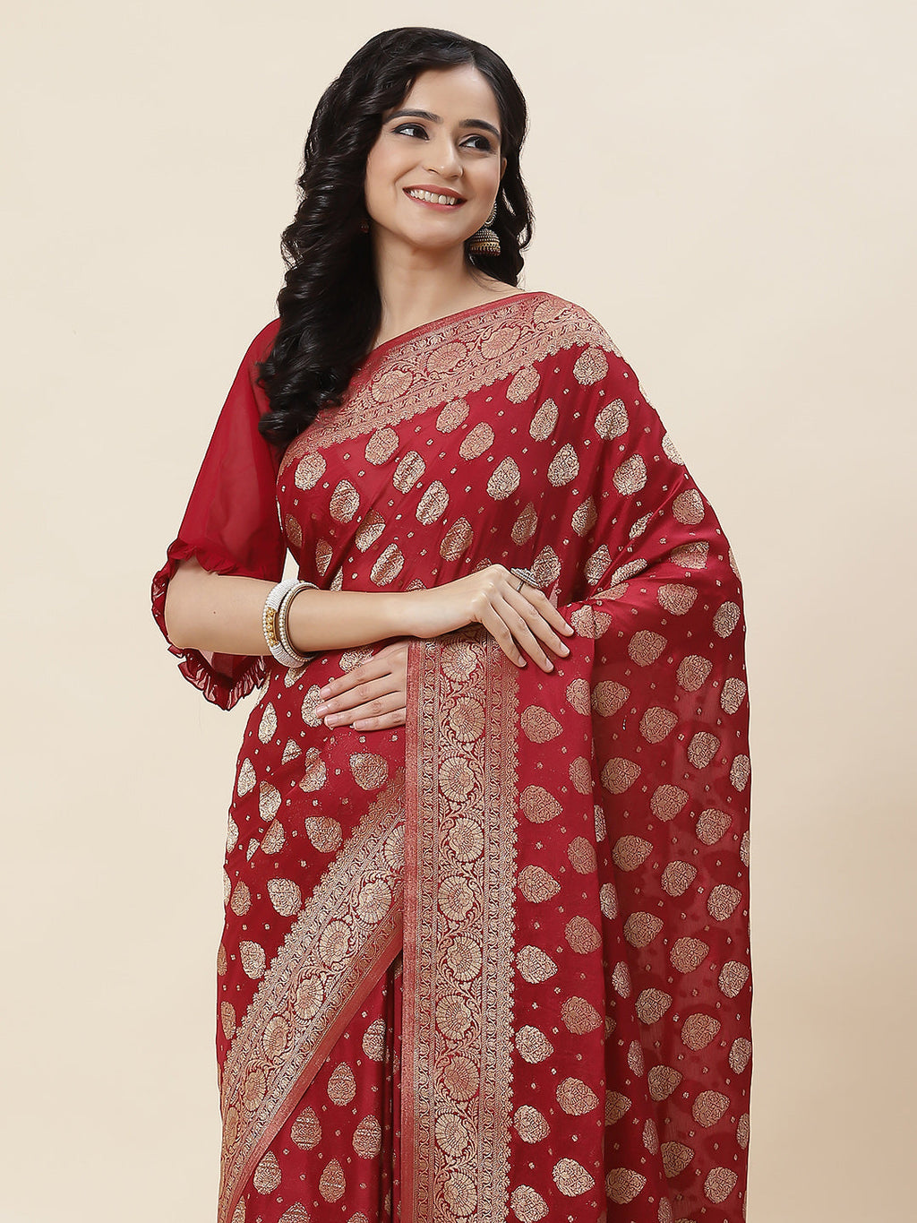 Zari Border Plain Georgette Saree