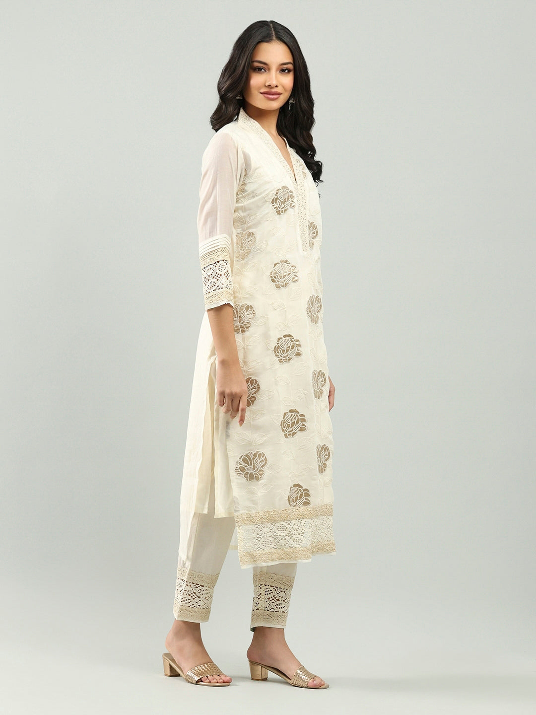 Resham Embroidered Chanderi Suit Set With Dupatta