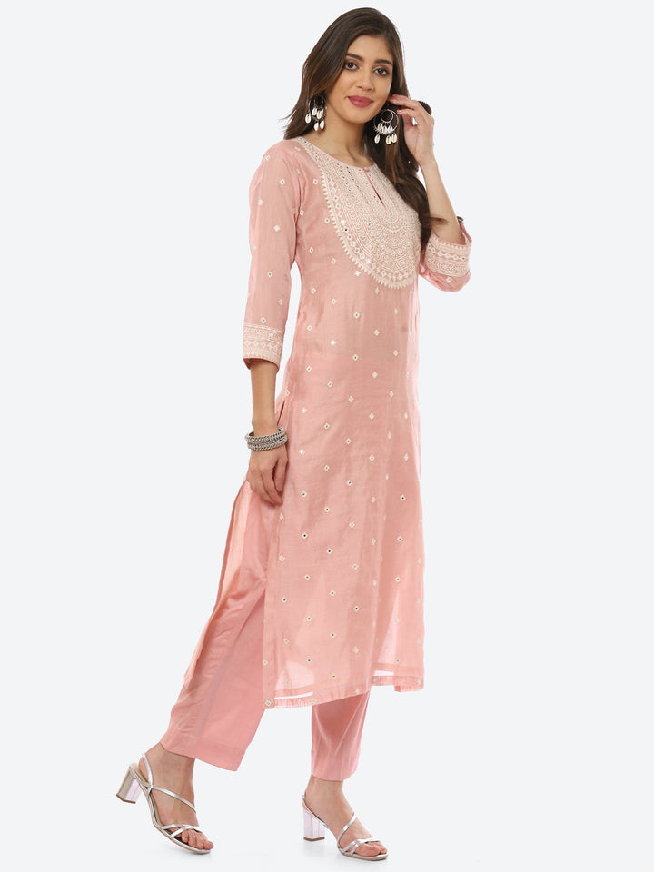 Resham Neck Booti Cotton Kurta With Pant &amp; Dupatta