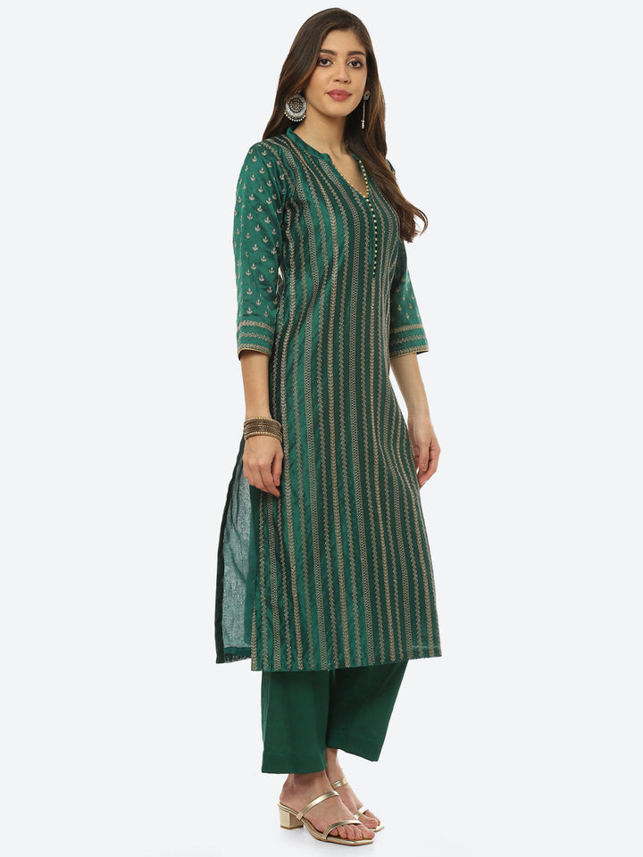 Resham Embroidered Booti Border Chanderi kurta With Pant &amp; Dupatta