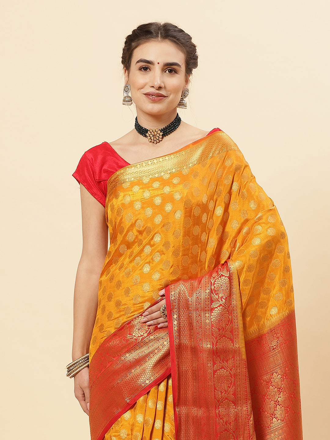 Art Handloom Saree with Zari Border Booti