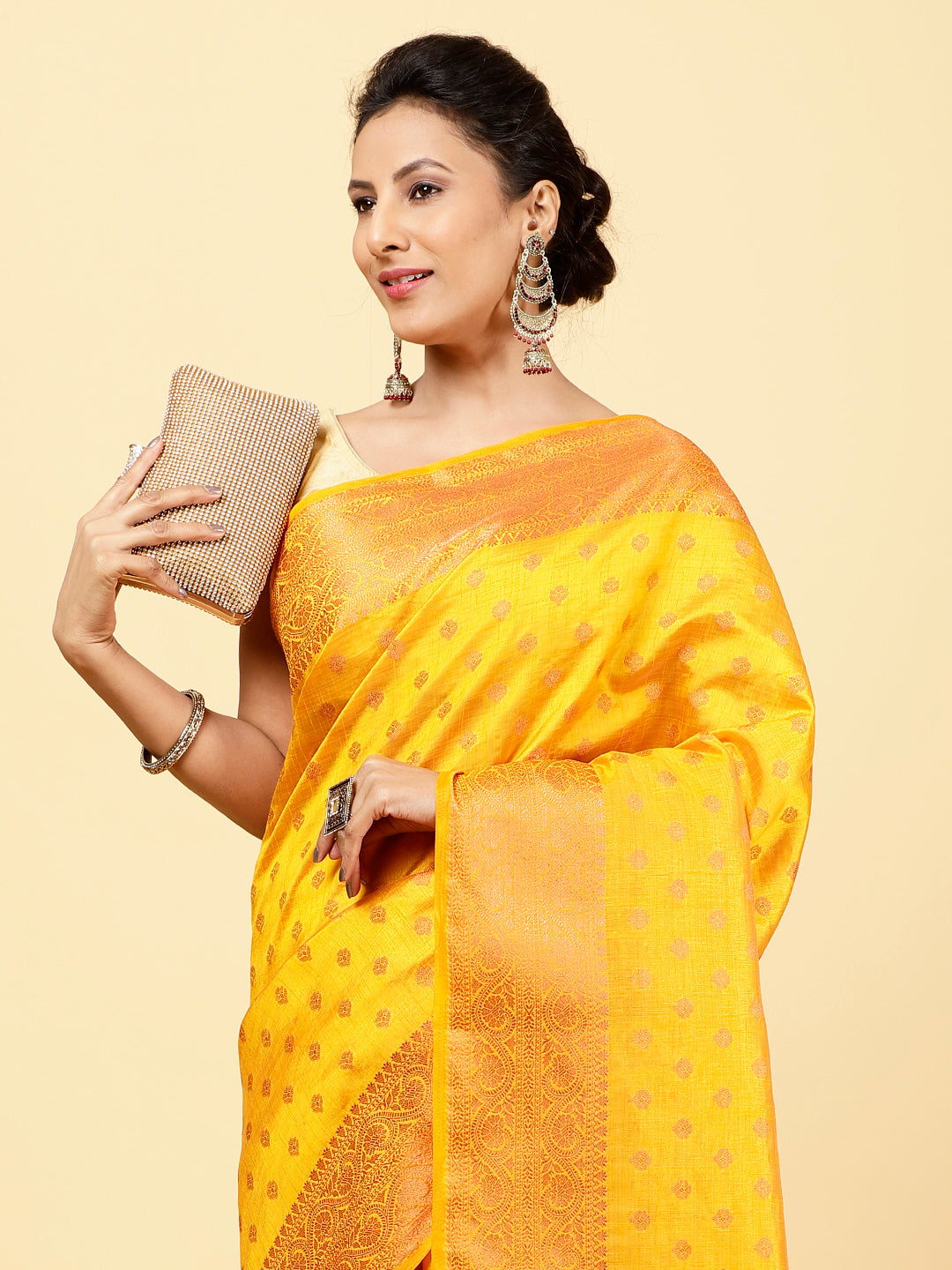 Zari Border Handloom Woven Saree