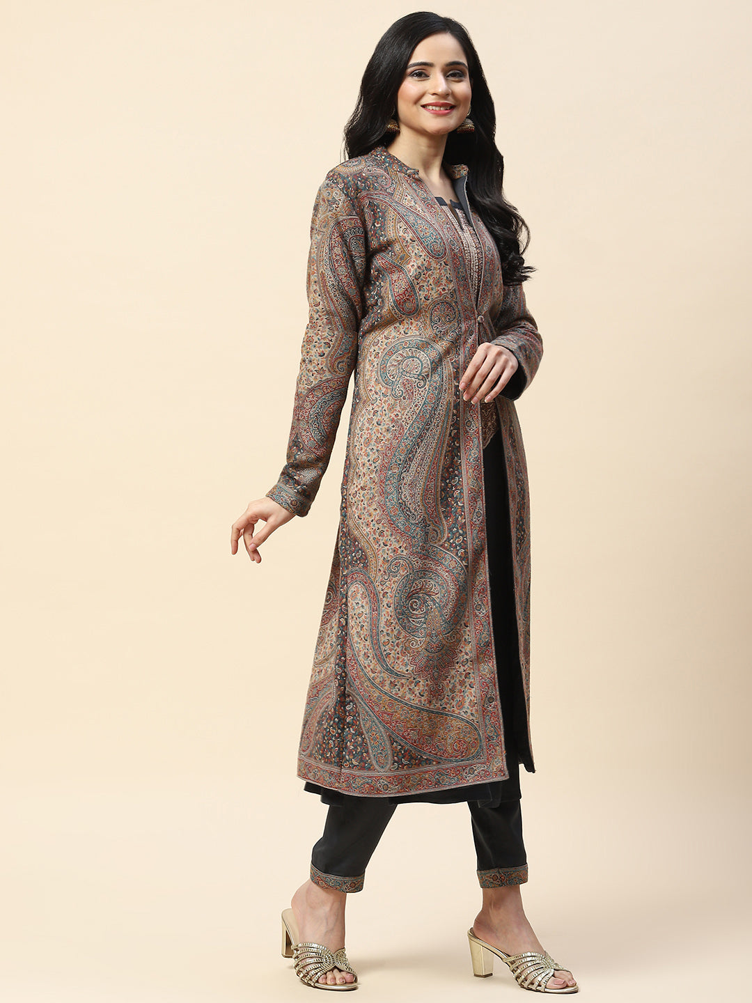 Resham Jaal Woven Pashmina Kurta With Pants &amp; Jacket