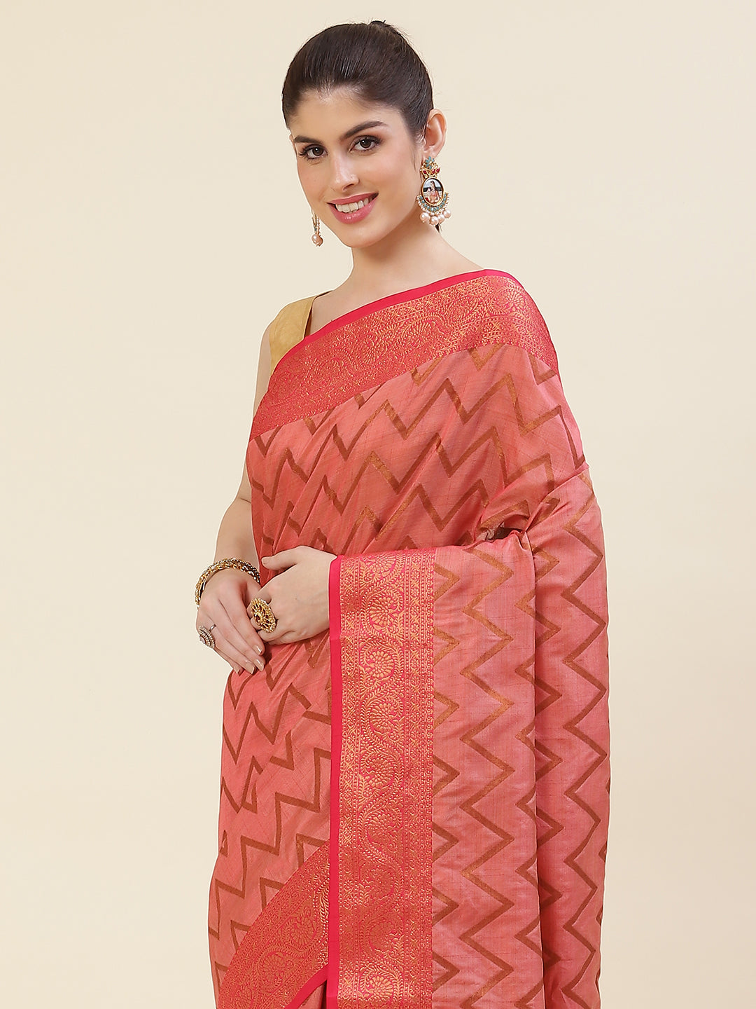 Zari Jaal Handloom Woven Saree