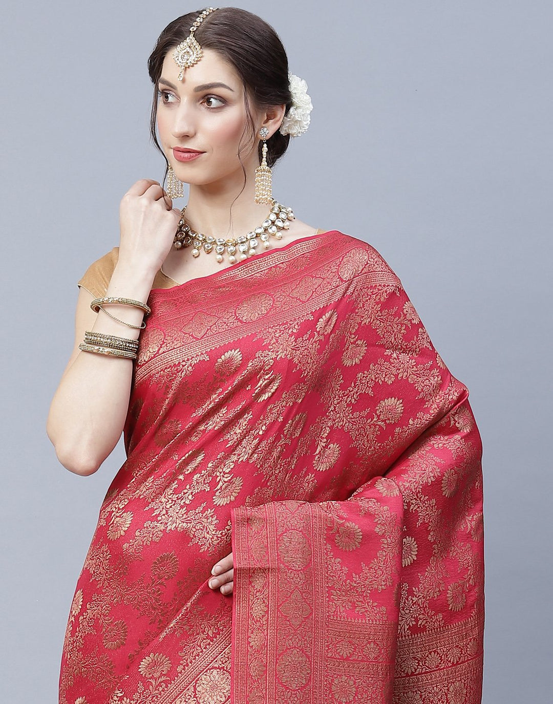 Elegant Crepe Saree With Beautiful Zari Jaal Weaves