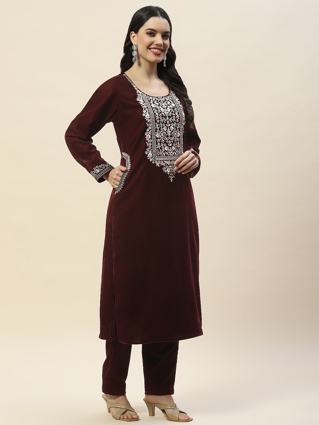 Neck Embroidered Velvet Kurta With Pants