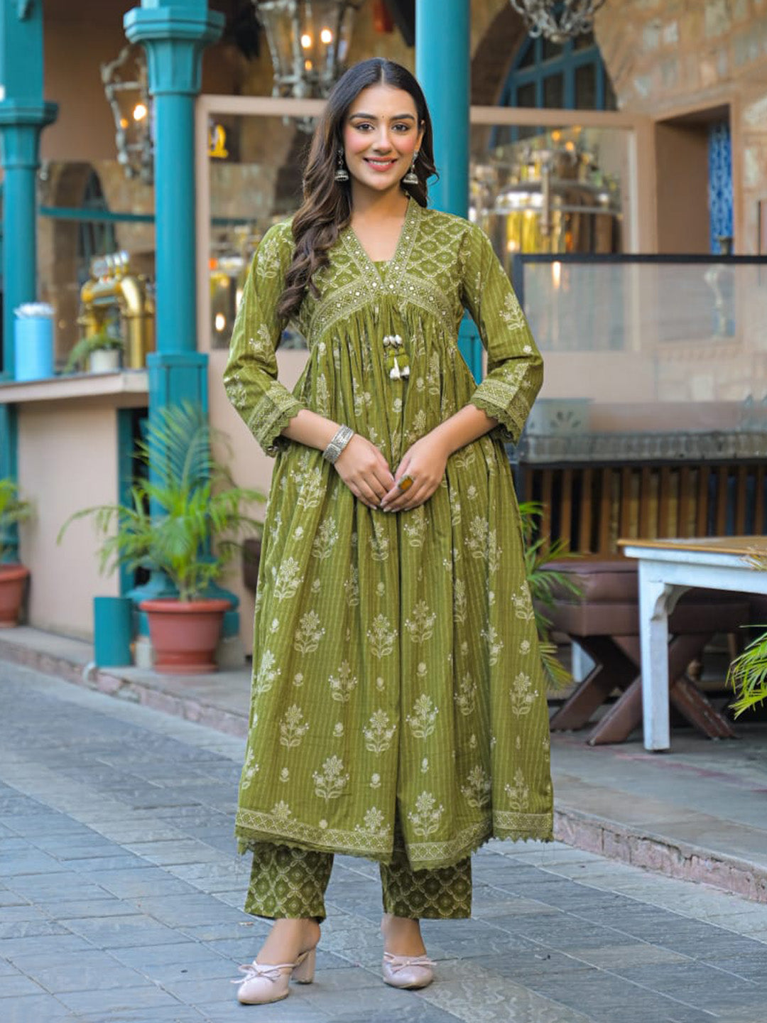 Green Cotton Blend Printed Straight Suit Set