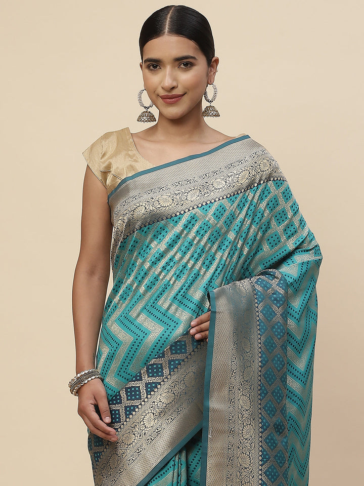 Zari Jaal Handloom Woven Saree