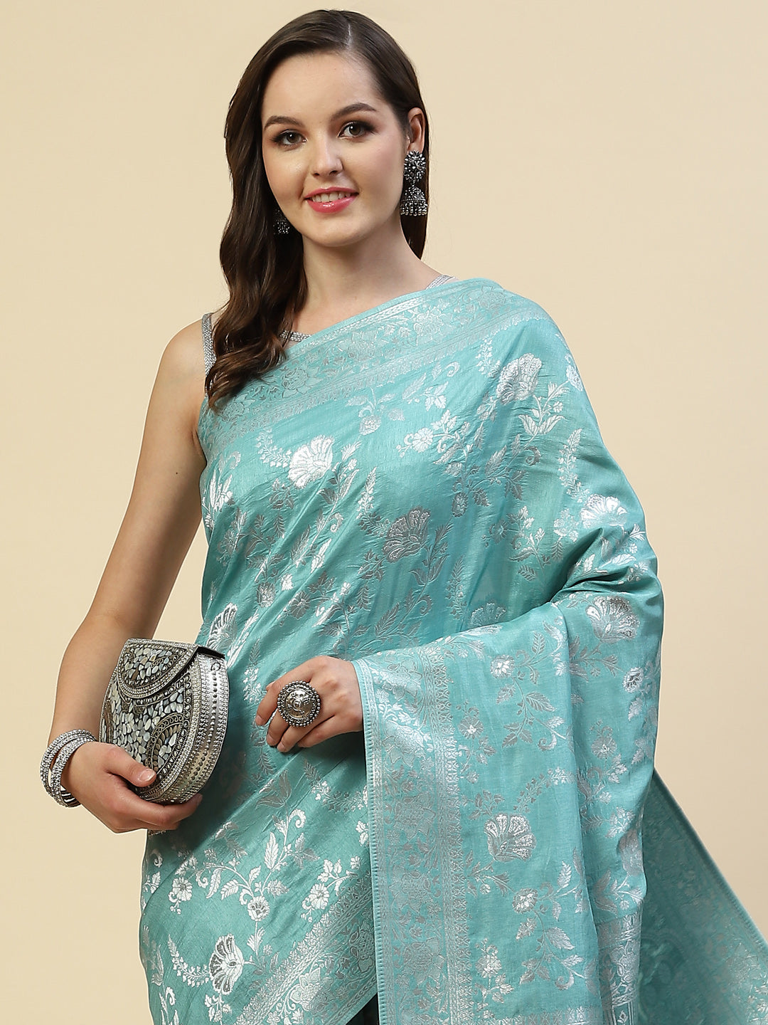 Zari Jaal Handloom Woven Saree