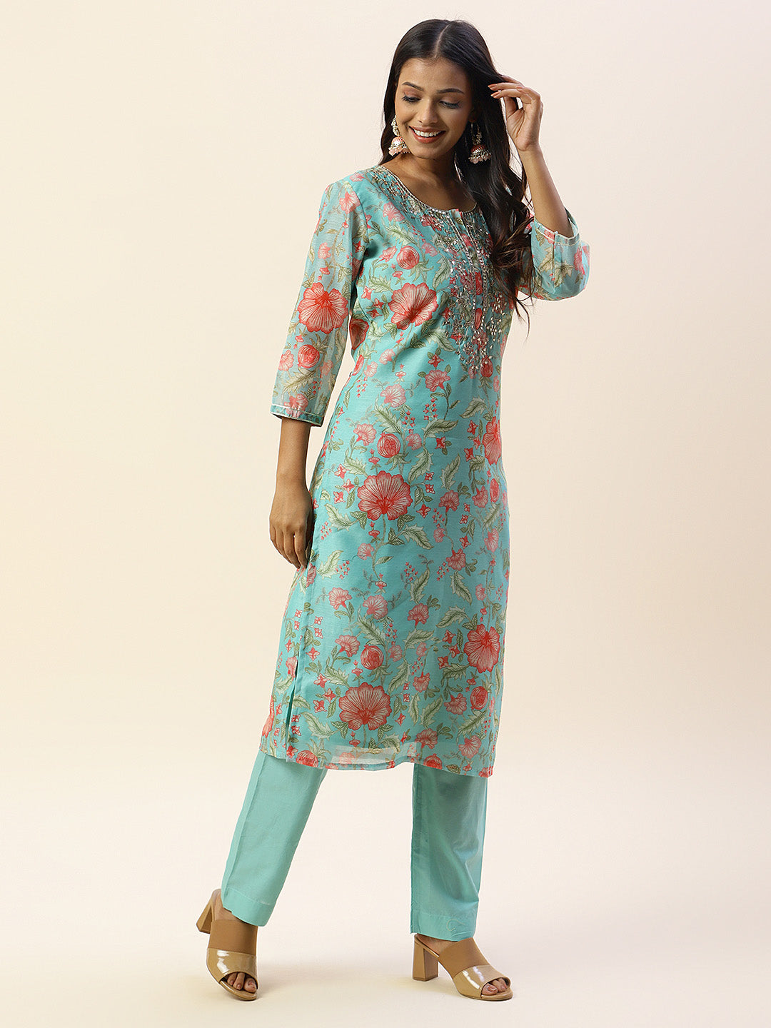 Printed &amp; Yoke Embroidered Chanderi Kurta With Pants