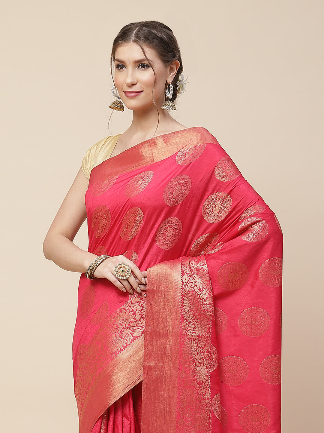 Zari Border Booti Art Handloom Woven Saree
