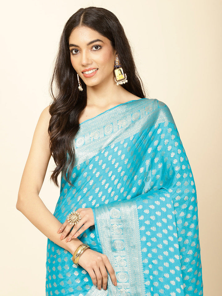 Zari Border Booti Plain Crepe Saree