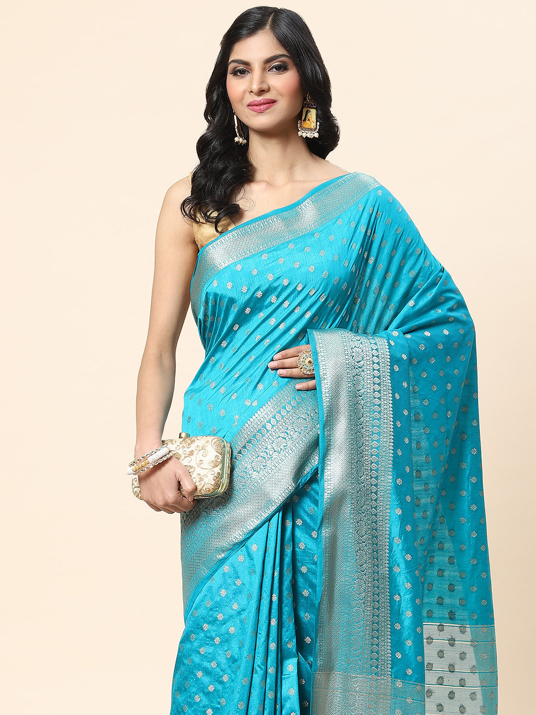 Zari Booti Handloom Woven Saree