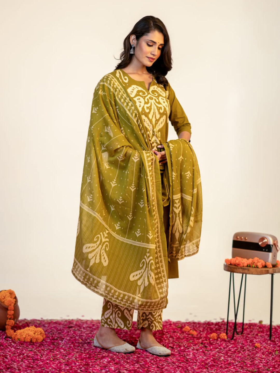 Green Printed Cotton Blend Straight Suit Set With Dupatta