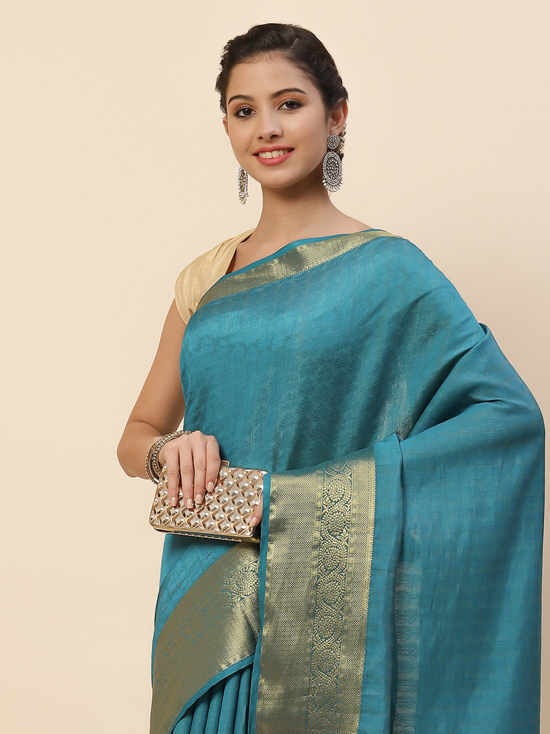 Plain Zari Border Art Handloom Woven Saree
