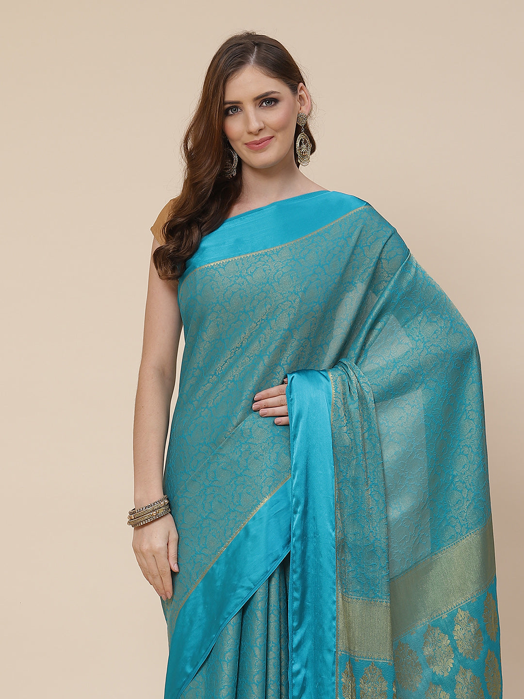 Light Brocade Georgette Plain Saree