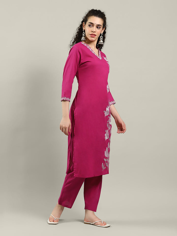 Embroidered Cotton Blend Kurta With Pants