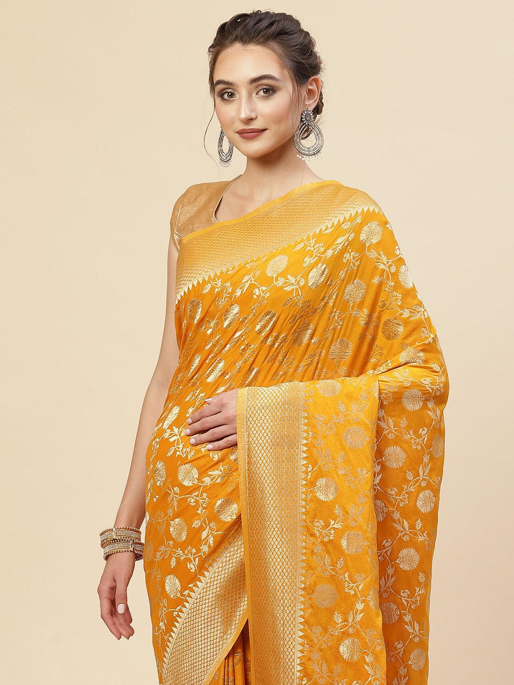 Floral Zari Border Booti Georgette Plain Saree