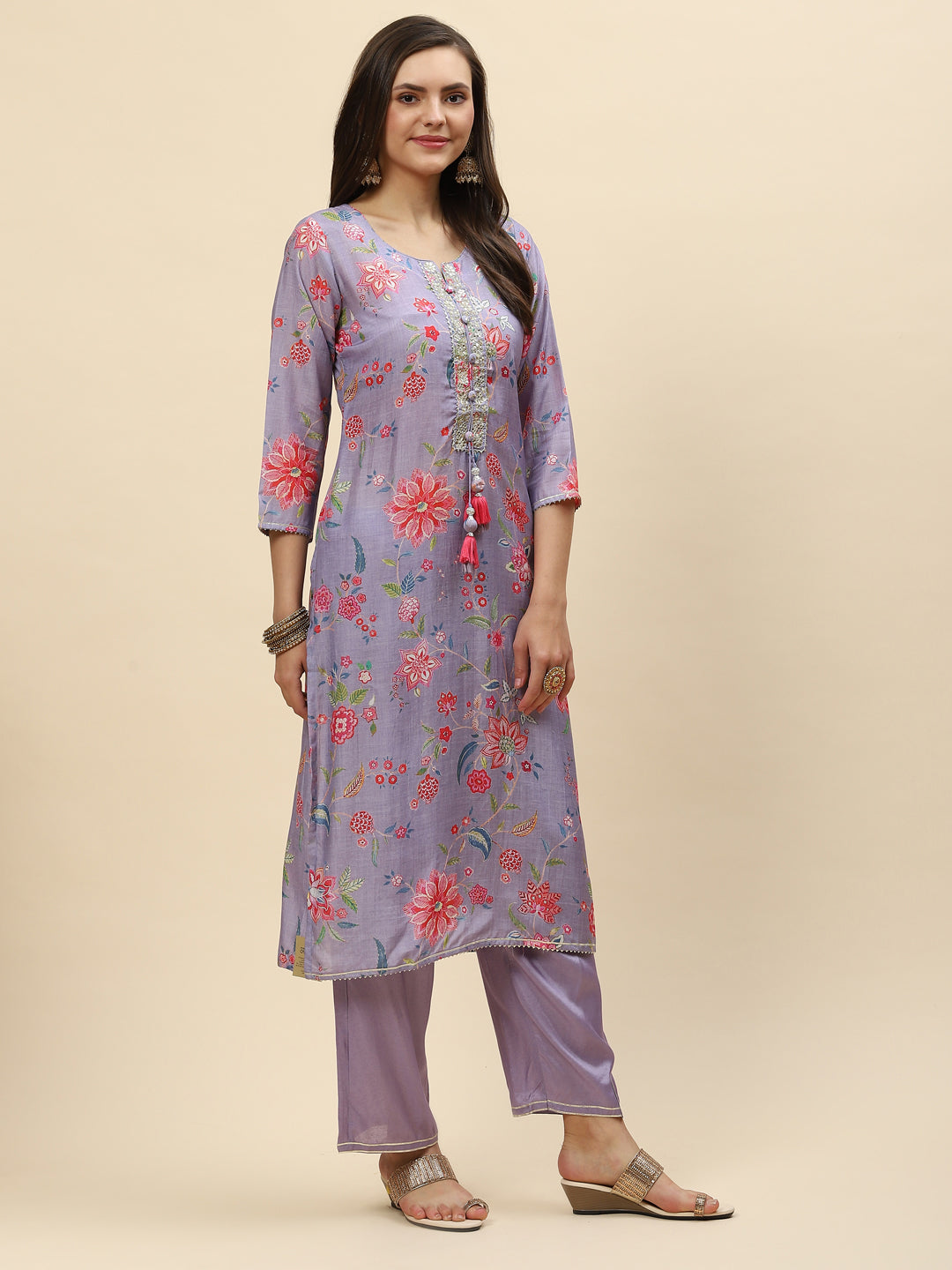 Neck Patti & Floral Printed Muslin Kurta With Pants