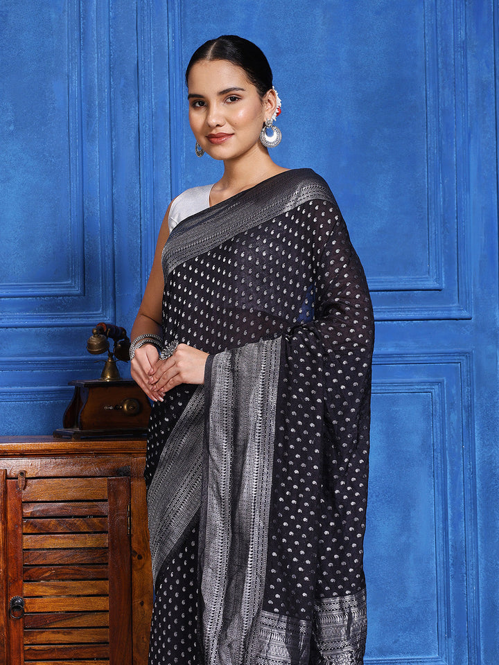 Zaari Jaal Crepe Saree
