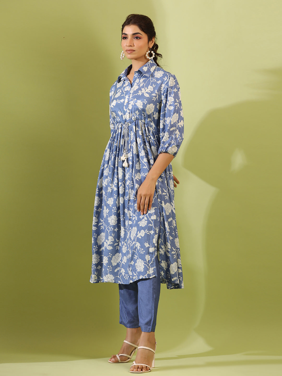 Floral Printed Muslin Kurta With Pants
