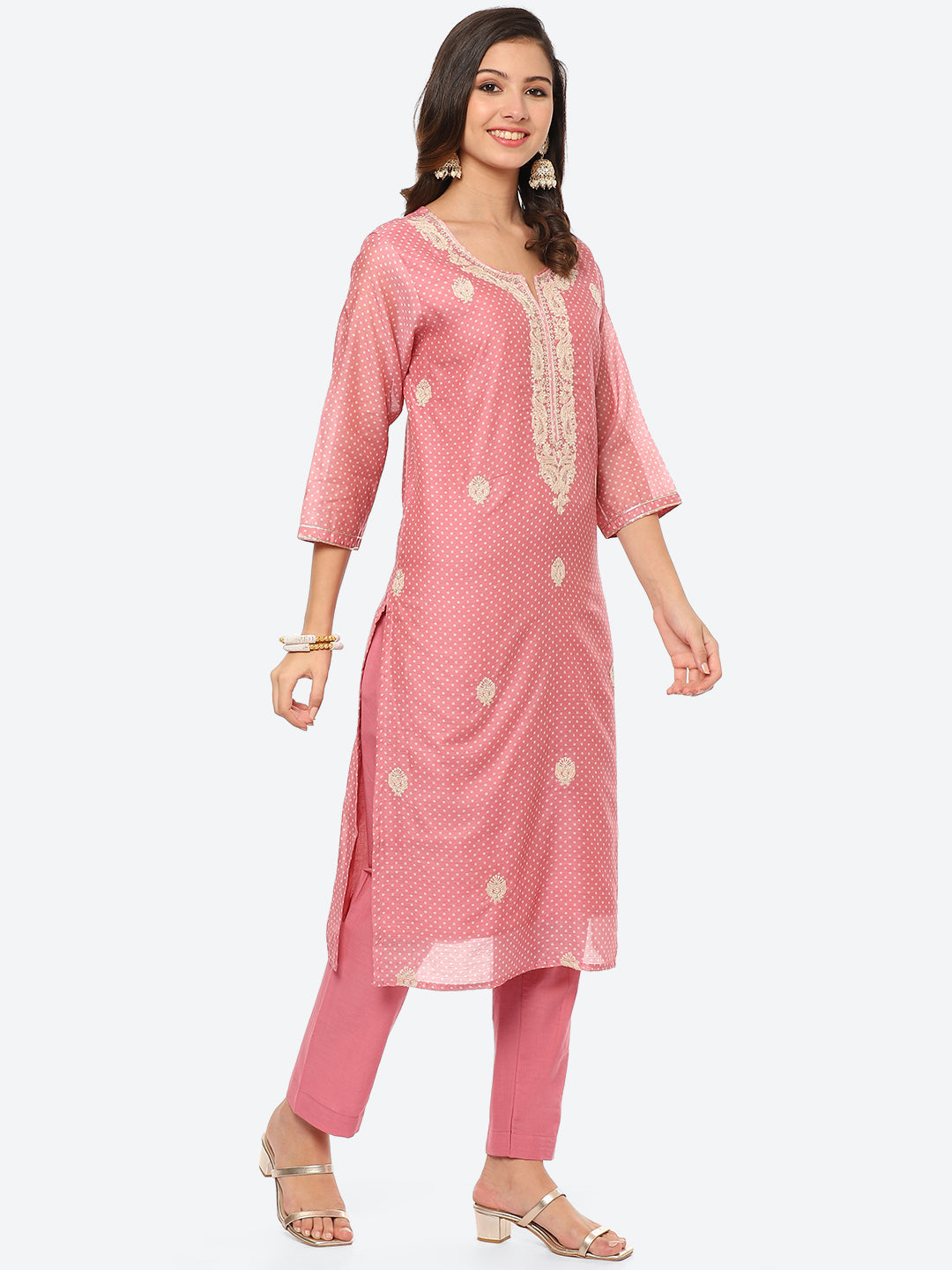 Resham Zari Neck Embroidered Chanderi Kurta With Pant