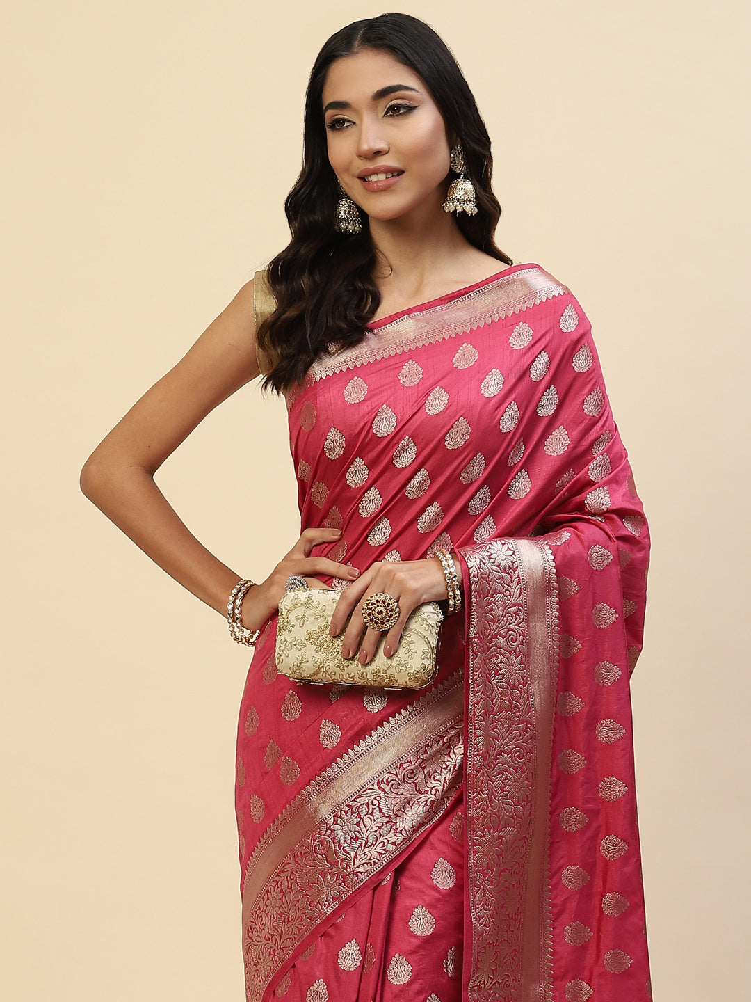 Zari Border Booti Handloom Woven Saree