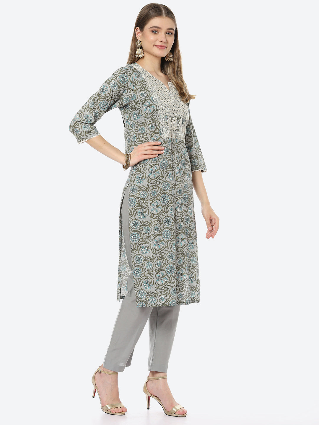 Resham Neck Embroidered Printed Chanderi Kurta With Pant