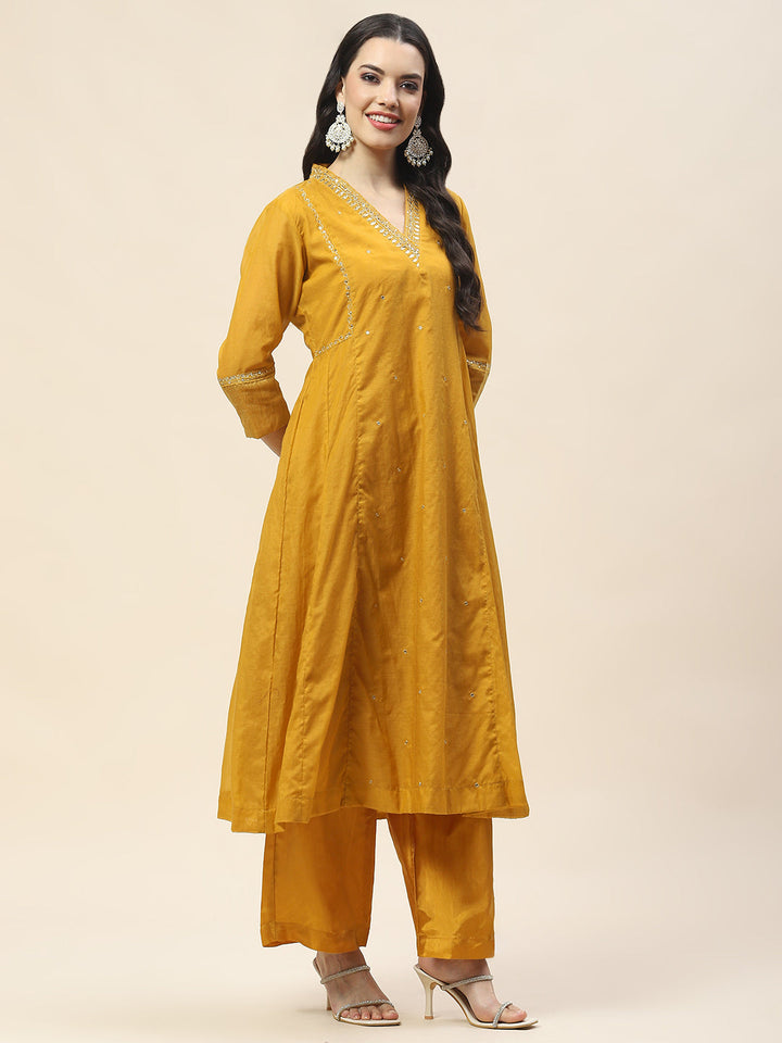 Neck Embroidered Chanderi Kurta With Pants