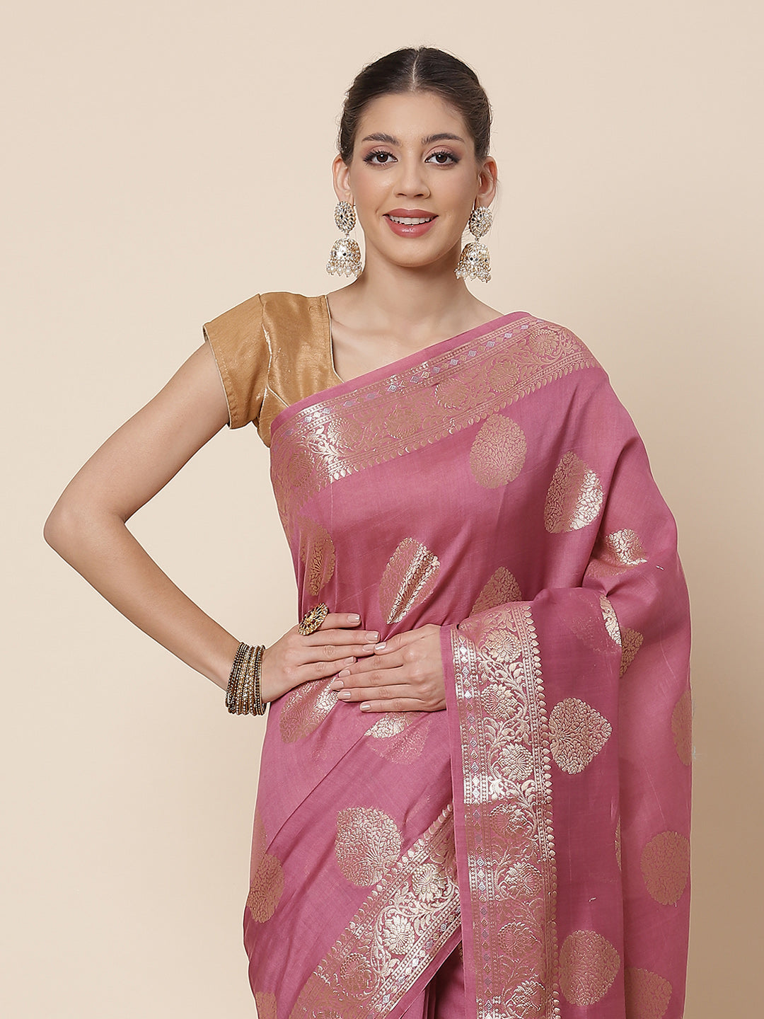 Zari Border Booti Cotton Woven Saree