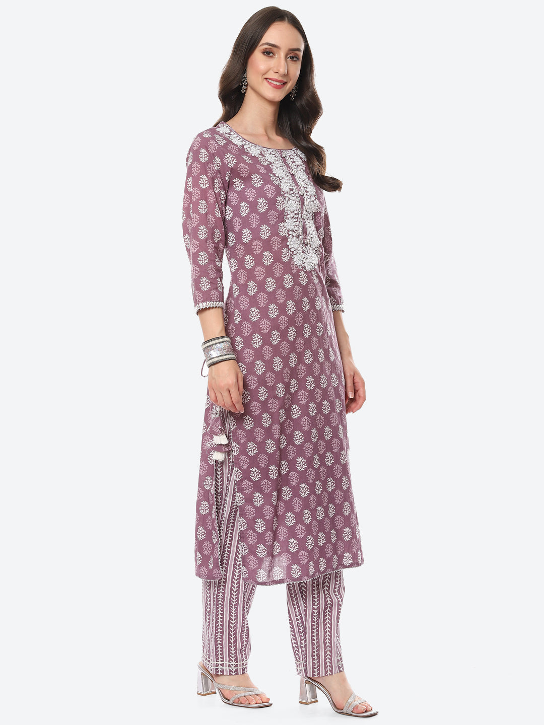 Zari Neck Embroidered Cotton Kurta With Pant