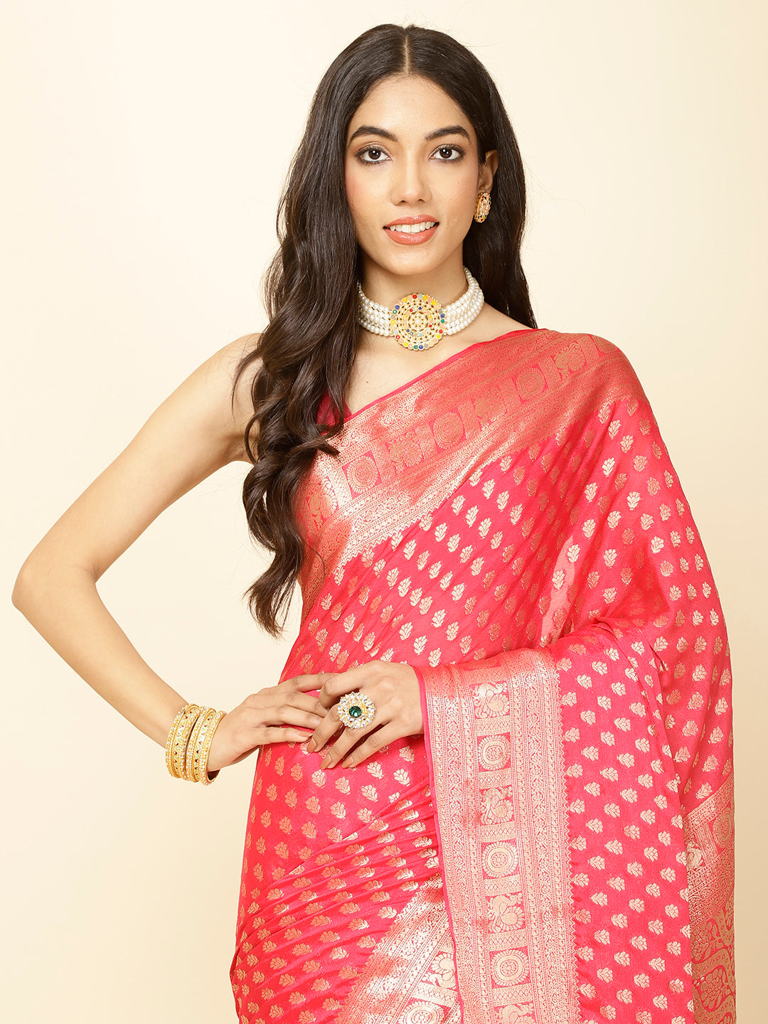 Zari Border Booti Plain Crepe Saree