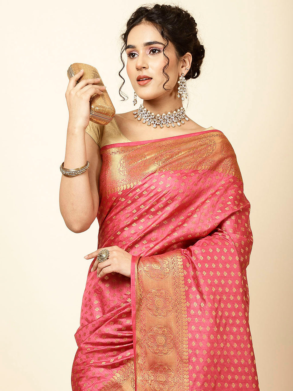 Zari Border Booti Woven Handloom Saree