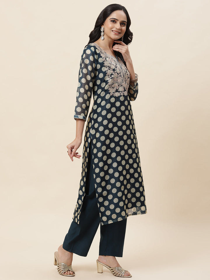 Polka Dot Printed Chanderi Kurta With Pants &amp; Dupatta