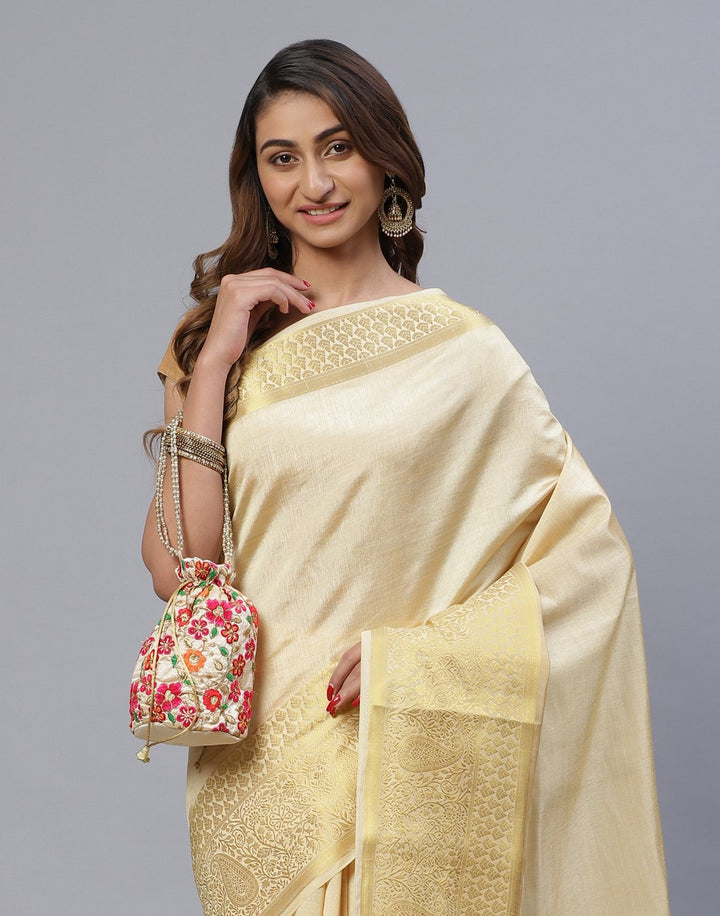 Plain Art Handloom Saree With Zari Border