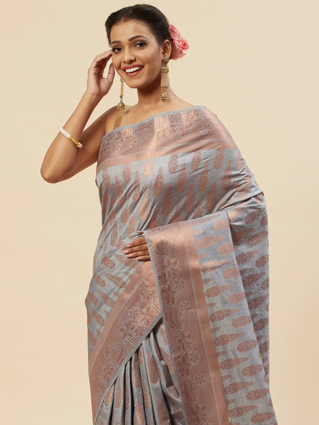 Zari Border Booti Handloom Woven Saree