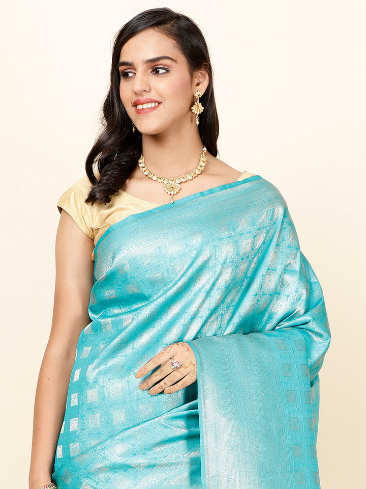 Zari Jaal Woven Handloom Saree