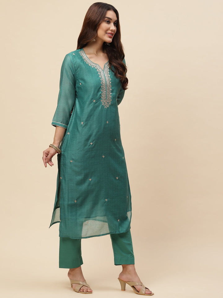Neck Embroidered Chanderi Kurta With Pants &amp; Dupatta