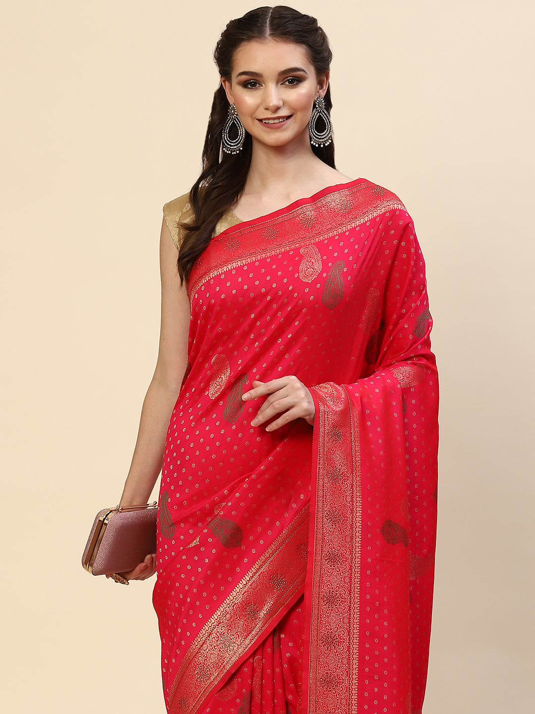 Zari Jaal Handloom Woven Saree