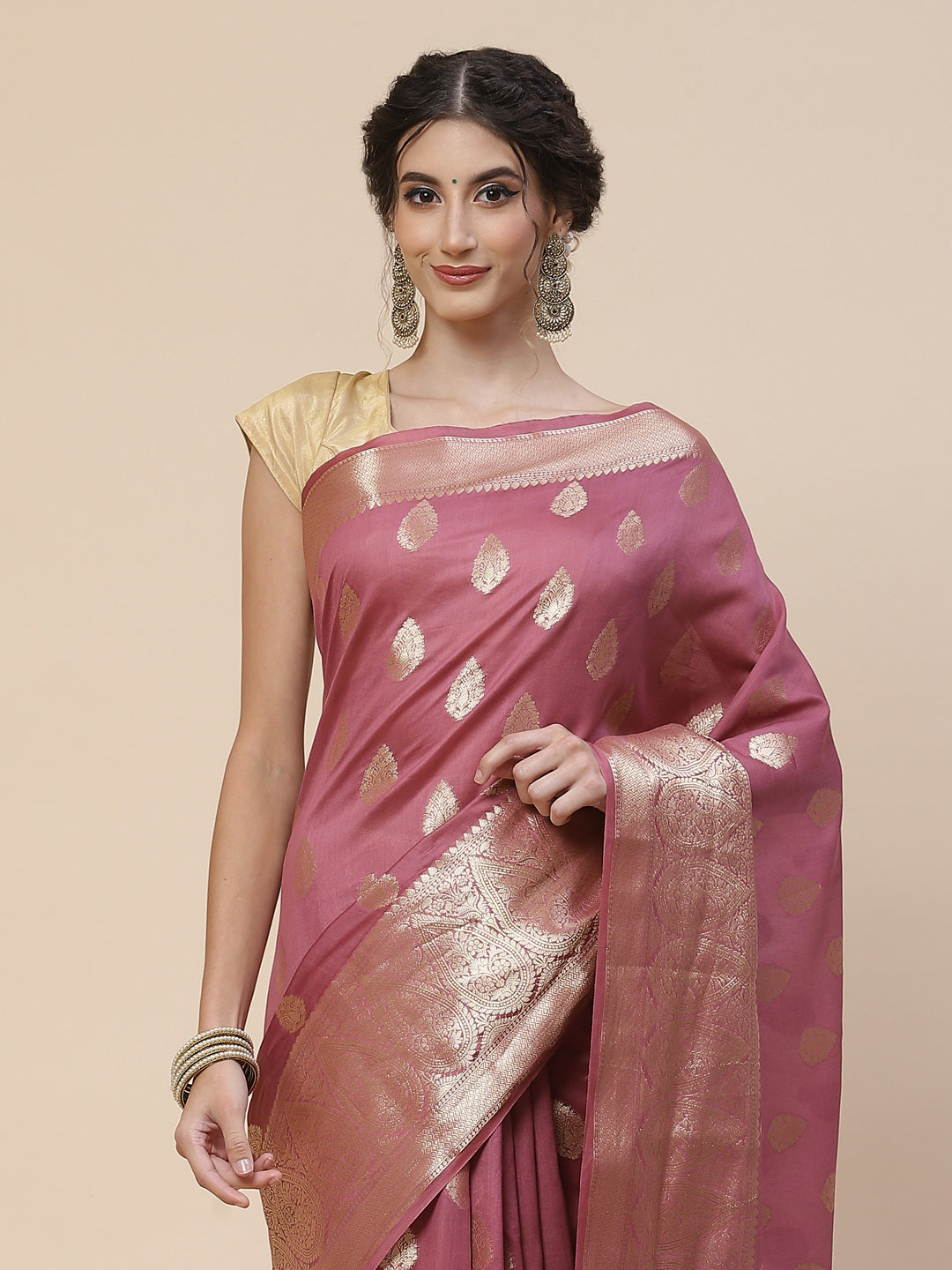Zari Border Booti Cotton Woven Saree