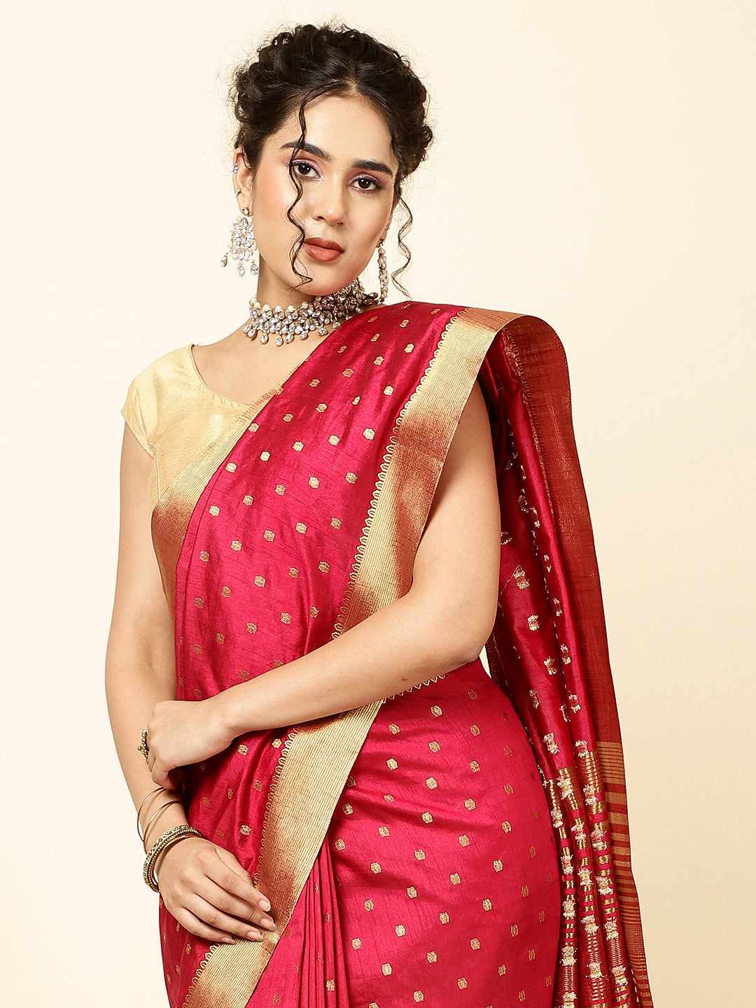 Zari Border Booti Woven Handloom Saree