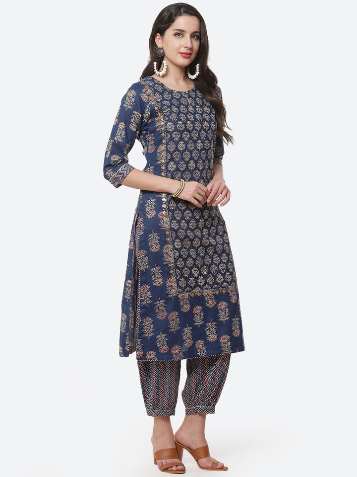 Booti Sequence Cotton Kurti With Afghani Pant