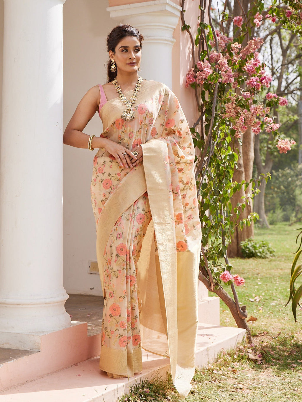 Floral Zari Zaal Organza Woven Saree