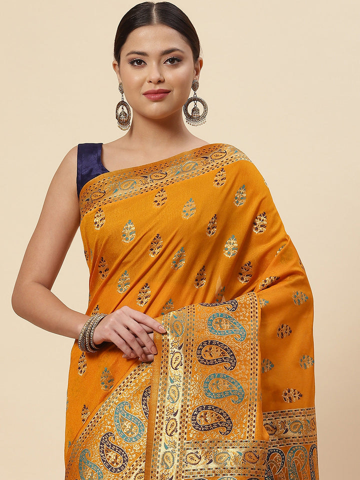 Zari Border Booti Handloom Woven Saree