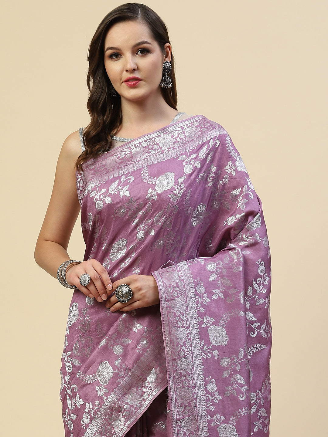 Zari Jaal Handloom Woven Saree