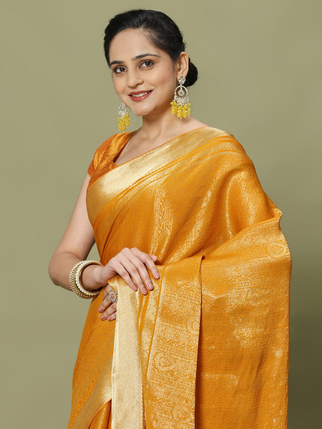 Zari Jaal Woven Crepe Saree