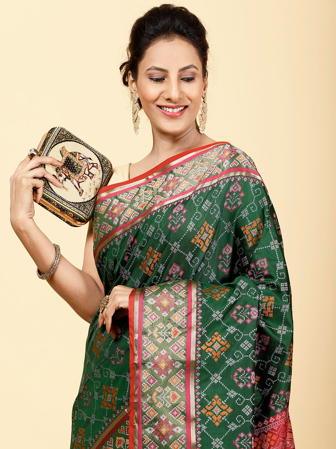 Zari Jaal Handloom Woven Saree