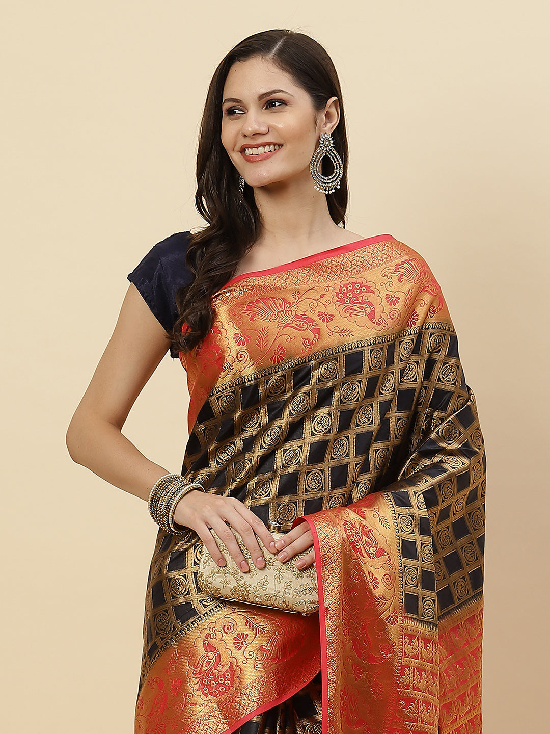 Zari Jaal Art Handloom Woven Saree